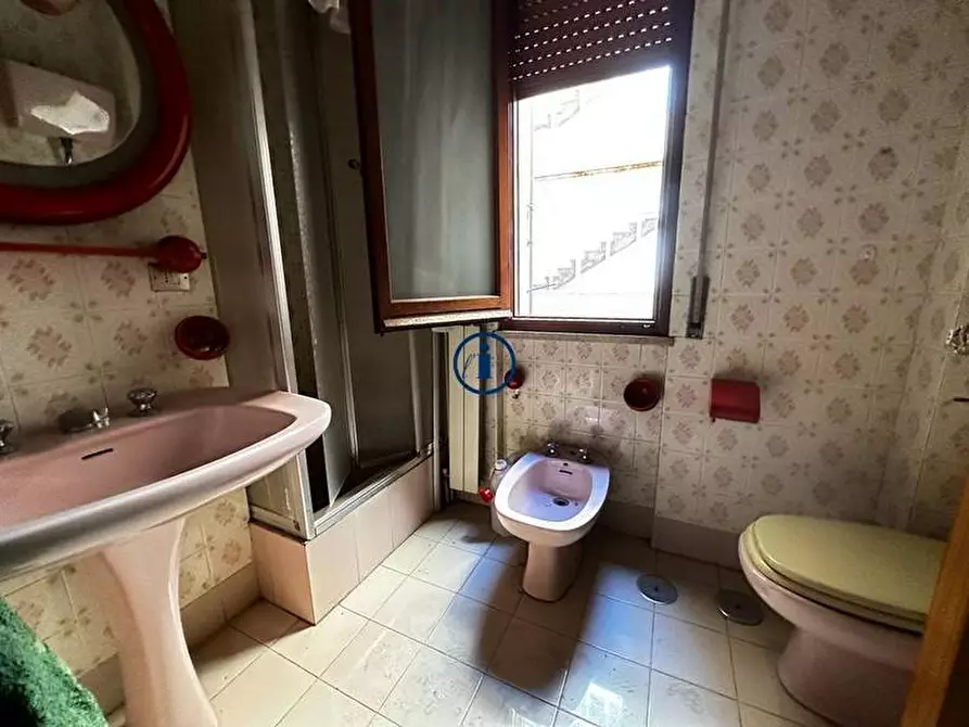 Immagine 22 di Appartamento in vendita  in Via Roma a Caserta
