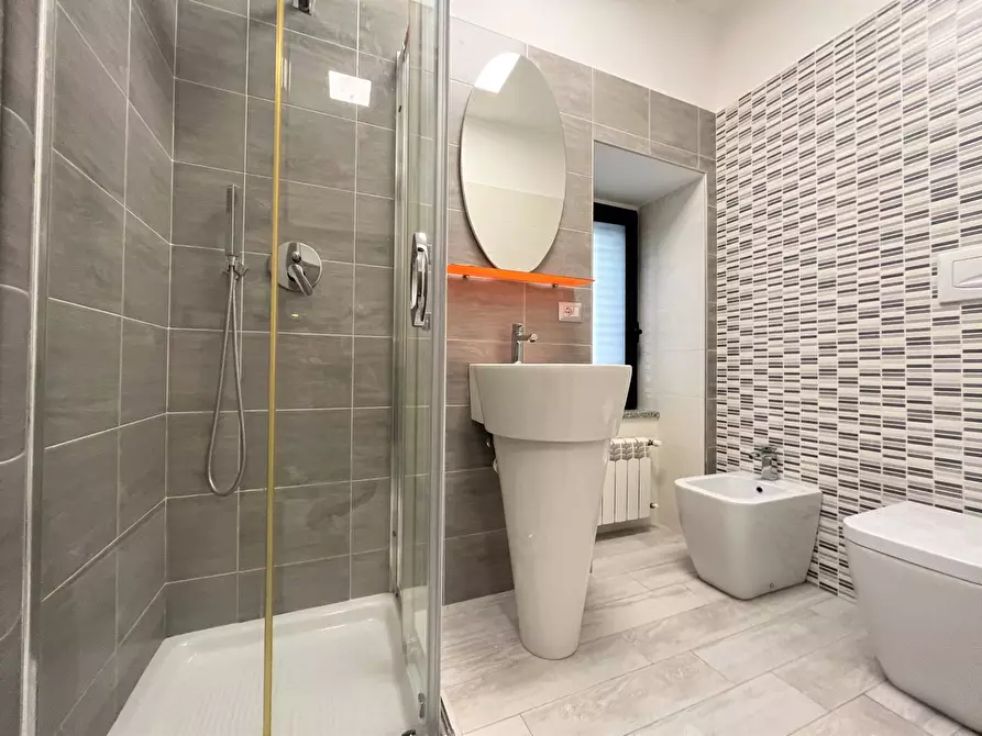 Immagine 8 di Camera in affitto  in via Genova a Catanzaro