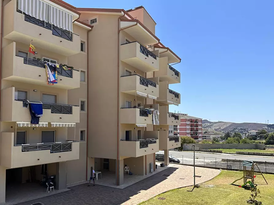 Immagine 1 di Appartamento in vendita  in Via Armando Fares a Catanzaro