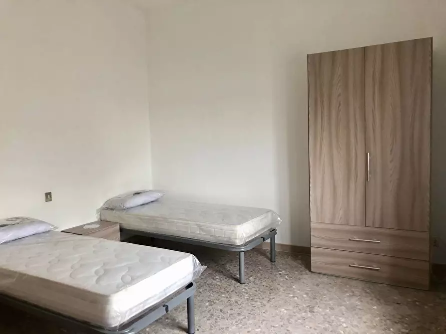 Immagine 11 di Camera in affitto  in via Cantafio a Catanzaro