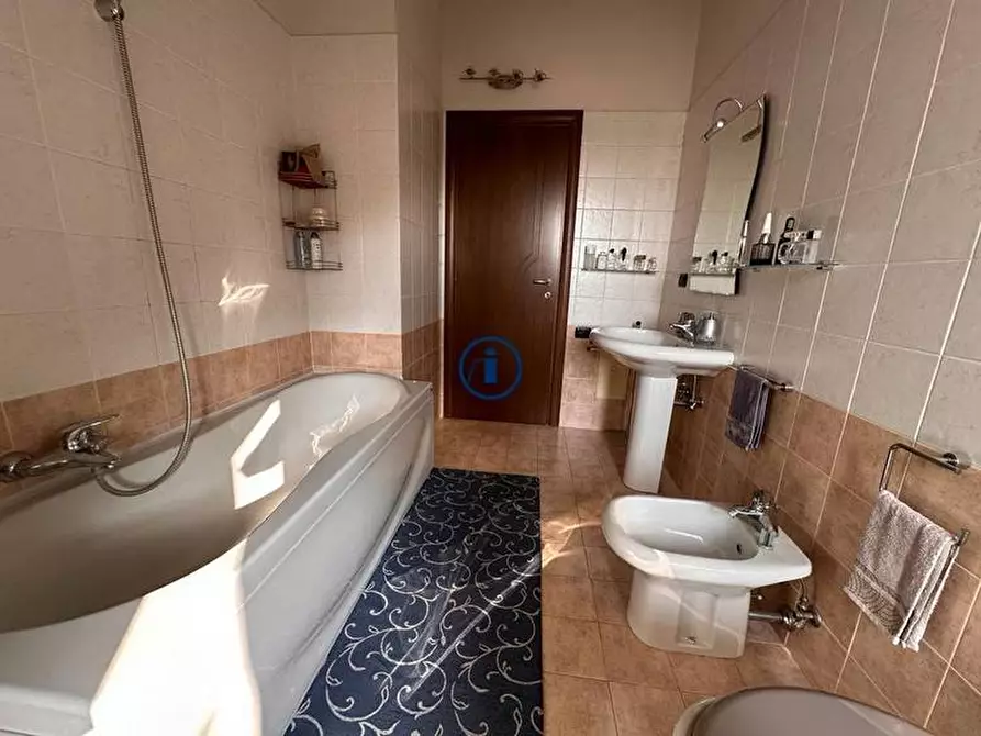 Immagine 25 di Appartamento in vendita  in Via Gabriele D'Annunzio a San Nicola La Strada