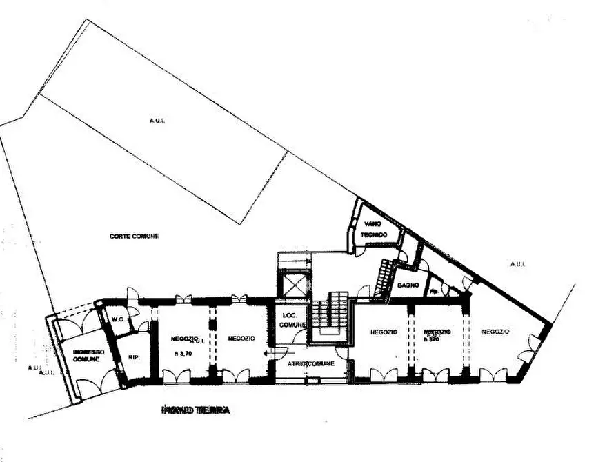 Immagine 13 di Negozio in vendita  in Via Alessandro Volta a Gallarate