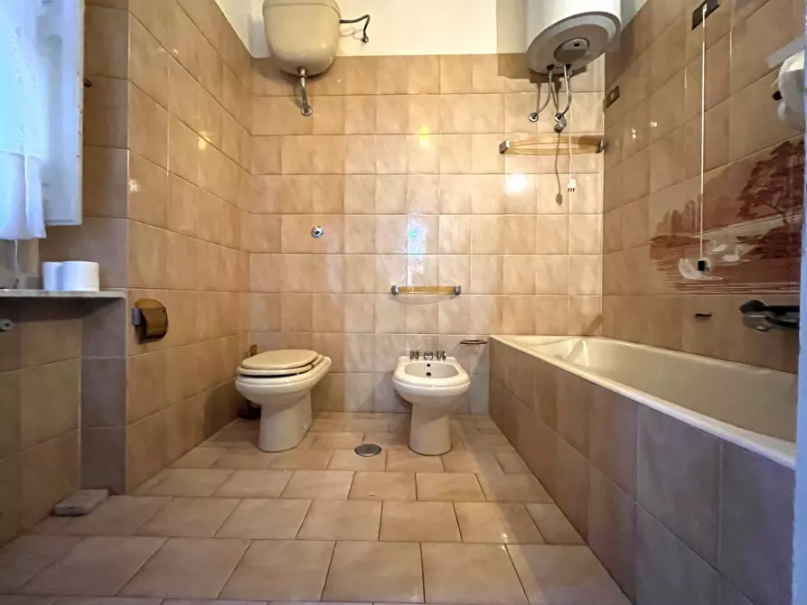 Immagine 7 di Ufficio in affitto  in via Milano a Catanzaro