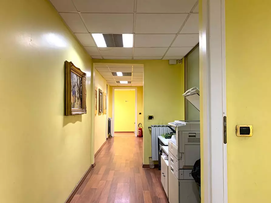 Immagine 3 di Ufficio in affitto  in viale Vincenzo De Filippis a Catanzaro