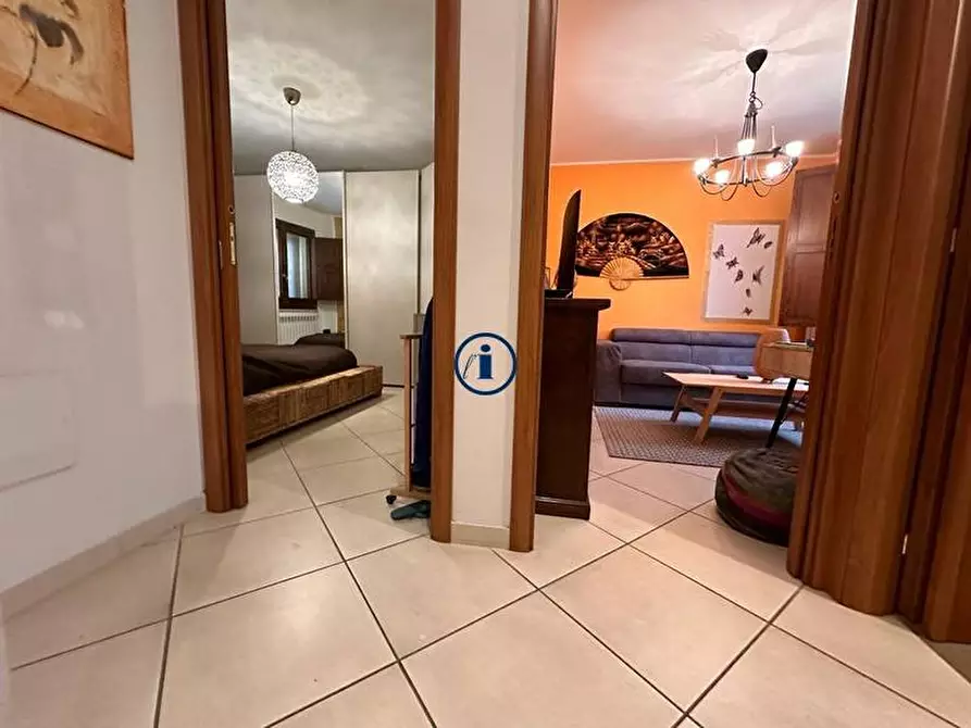 Immagine 9 di Appartamento in vendita  in Via San Rocco a Caserta