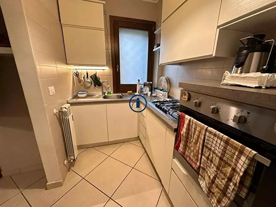 Immagine 8 di Appartamento in vendita  in Via San Rocco a Caserta