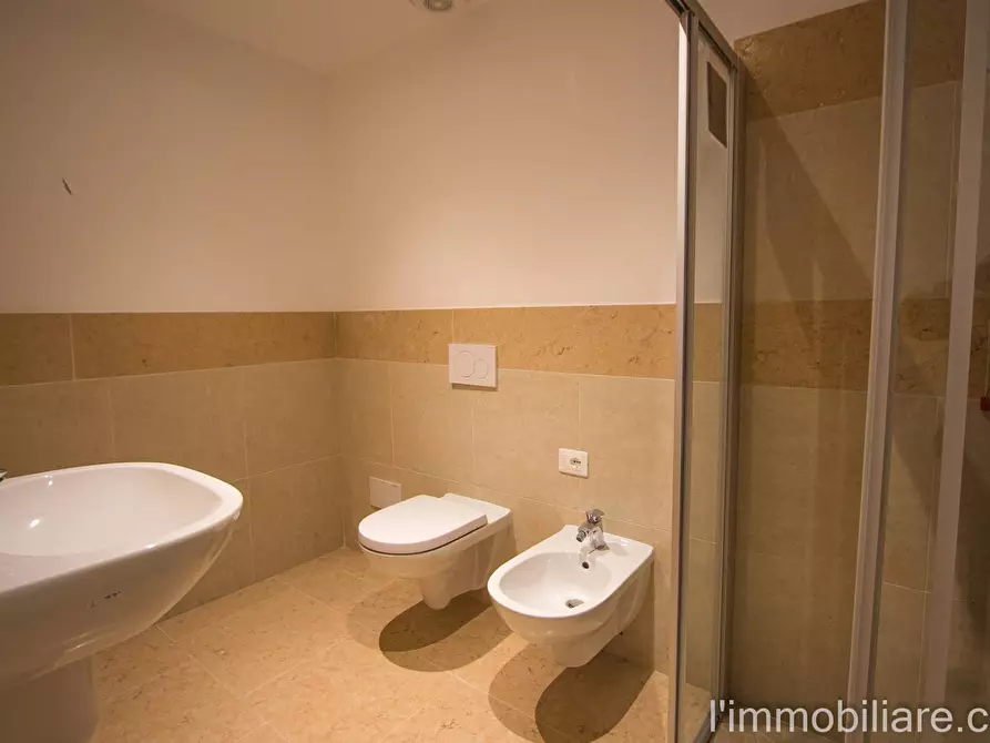 Immagine 19 di Appartamento in affitto  in Via Antonio Milani a Verona