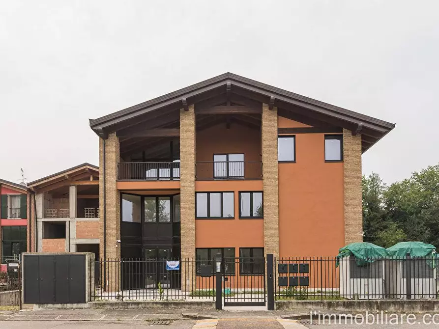 Immagine 28 di Appartamento in affitto  in Via Antonio Milani a Verona