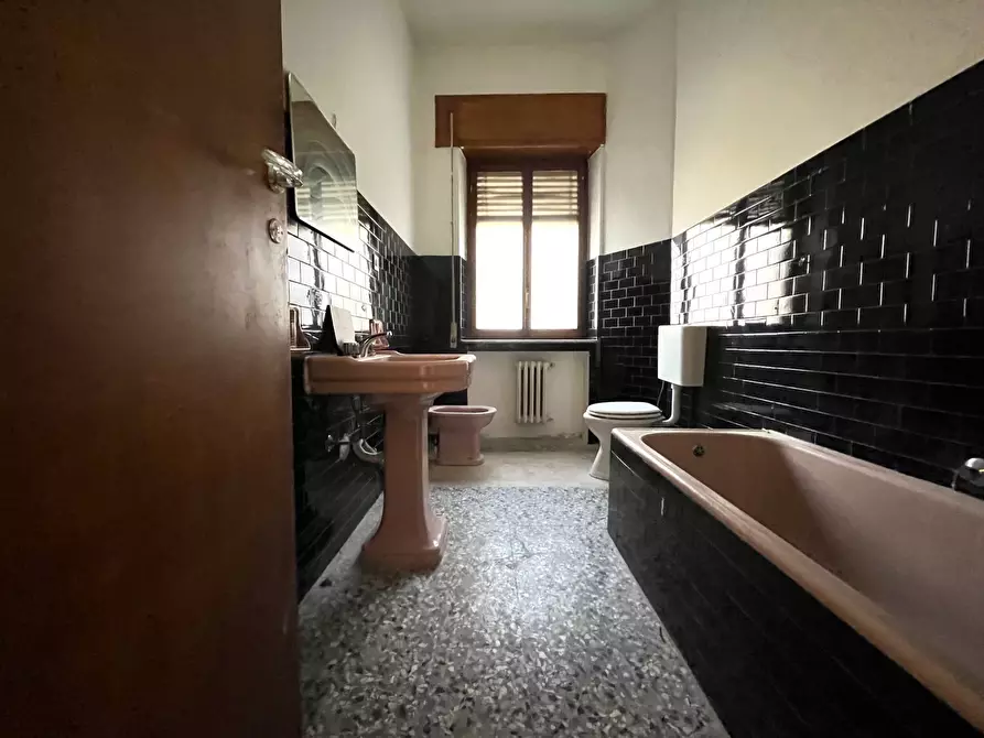 Immagine 12 di Ufficio in affitto  in via Milano a Catanzaro