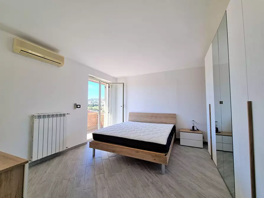 Immagine 5 di Appartamento in affitto  in Via U. Fondacaro a Catanzaro