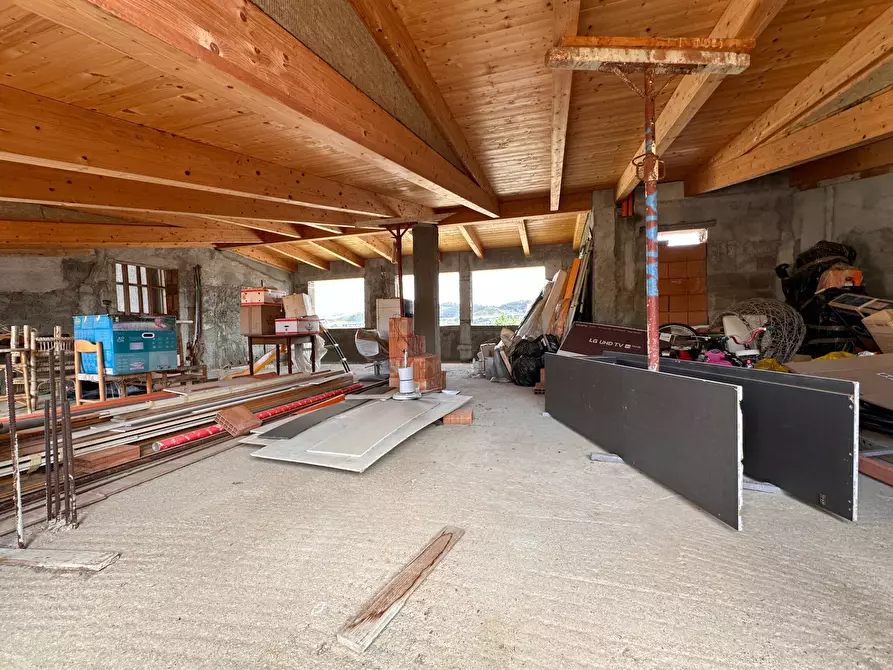 Immagine 4 di Villa in vendita  in Via Mattia Preti a Borgia