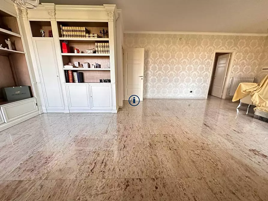 Immagine 2 di Appartamento in vendita  in Via Michelangelo Buonarroti a San Nicola La Strada