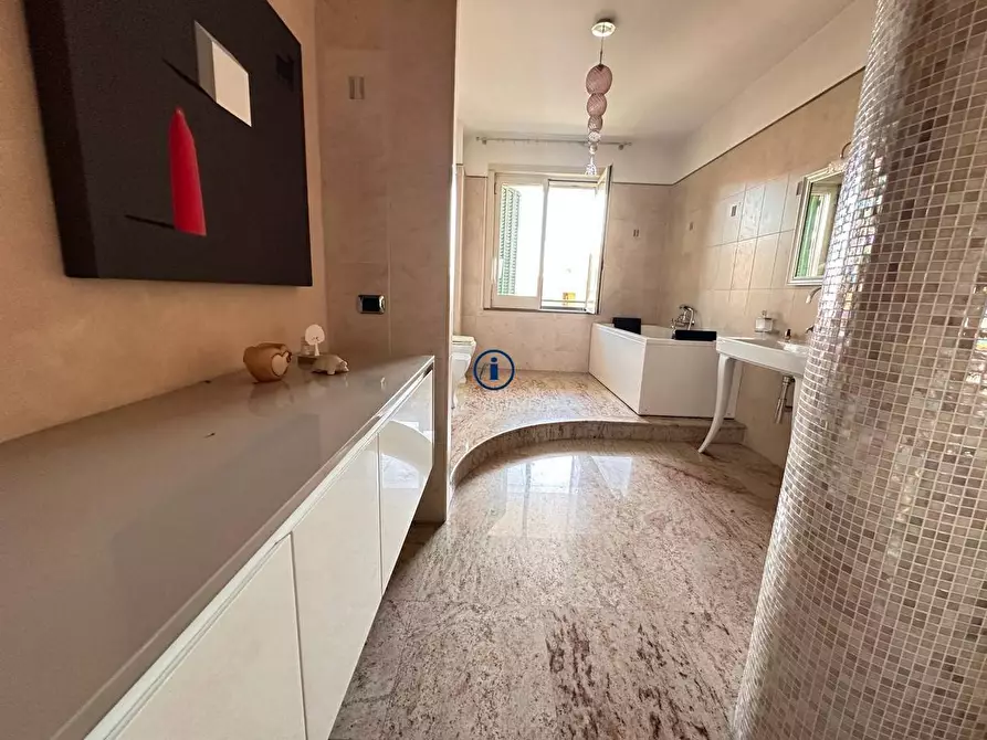 Immagine 20 di Appartamento in vendita  in Via Michelangelo Buonarroti a San Nicola La Strada