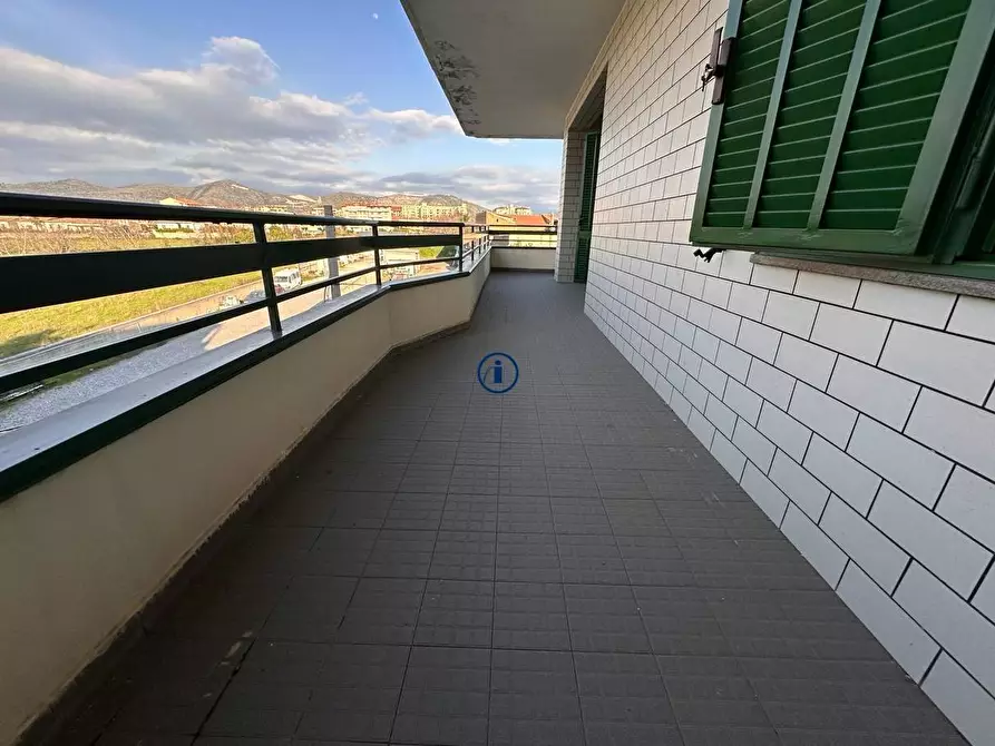 Immagine 25 di Appartamento in vendita  in Via Michelangelo Buonarroti a San Nicola La Strada