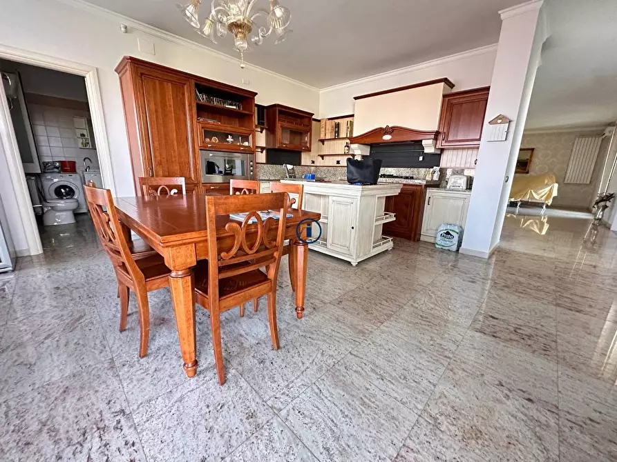 Immagine 9 di Appartamento in vendita  in Via Michelangelo Buonarroti a San Nicola La Strada