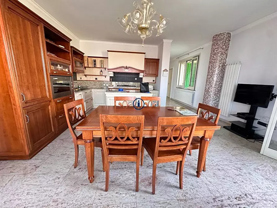 Immagine 10 di Appartamento in vendita  in Via Michelangelo Buonarroti a San Nicola La Strada