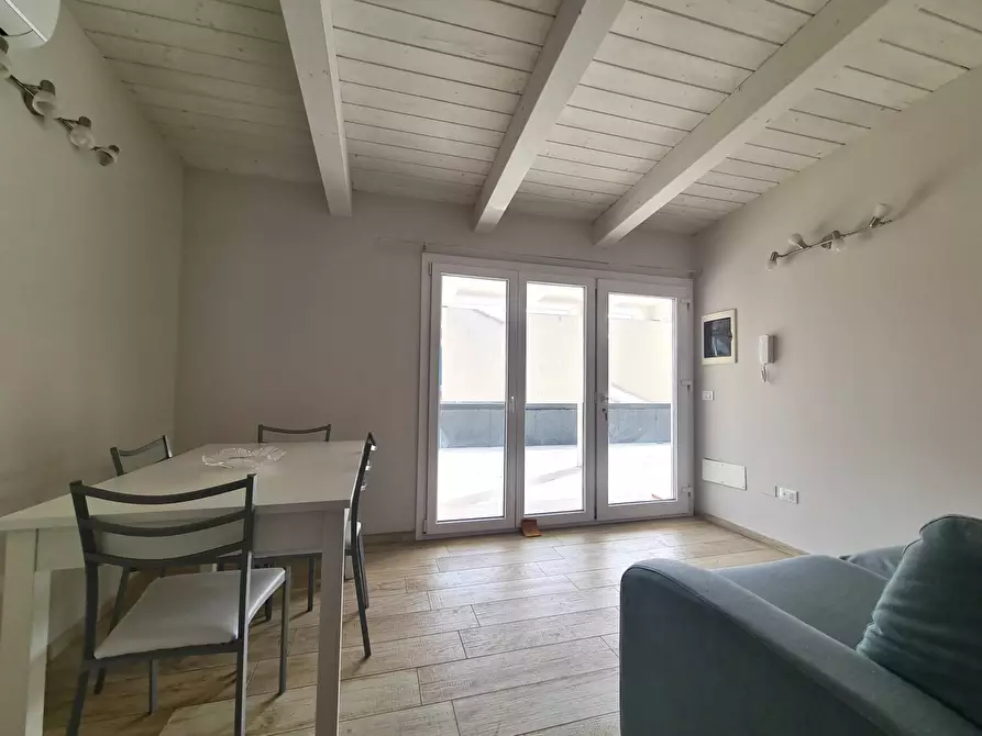 Immagine 2 di Appartamento in vendita  in Via Genova a Catanzaro