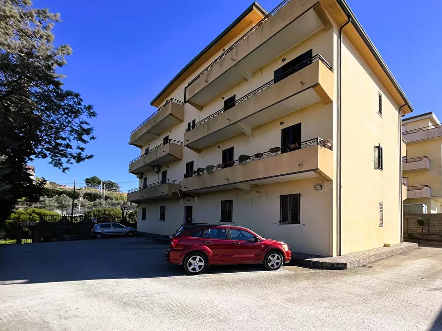 Immagine 1 di Appartamento in vendita  in Viale Europa a Catanzaro