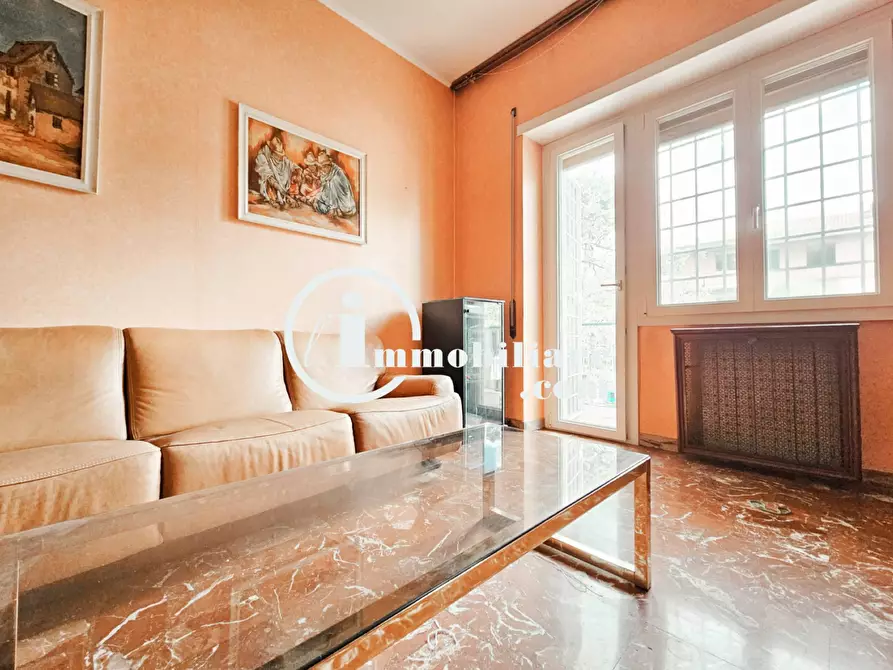Immagine 1 di Appartamento in vendita  in Via Meropia a Roma