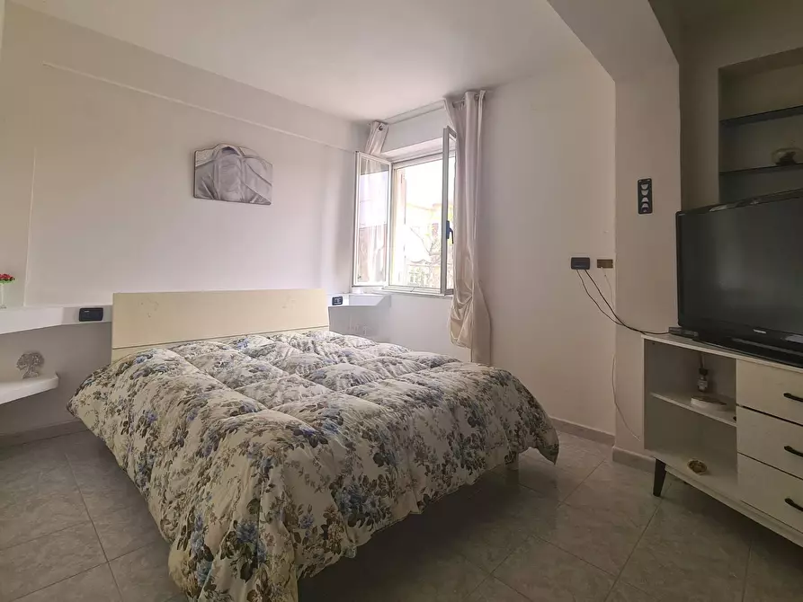 Immagine 11 di Casa indipendente in vendita  in via Formia a Catanzaro