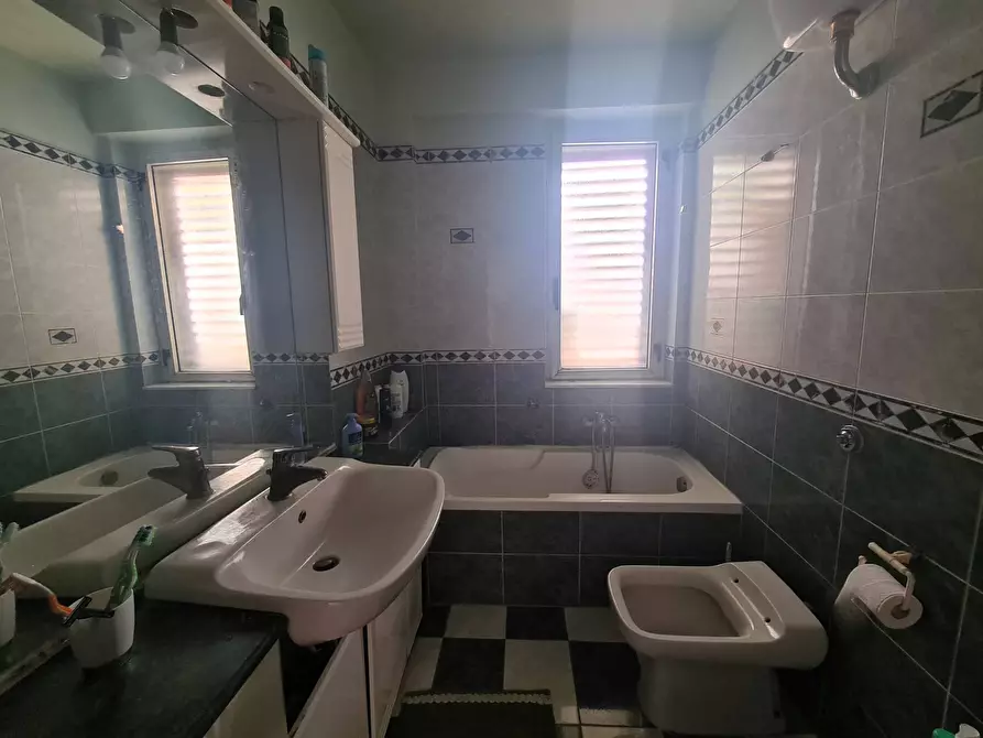 Immagine 13 di Casa indipendente in vendita  in via Formia a Catanzaro