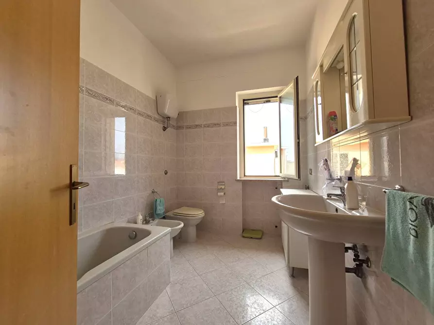 Immagine 9 di Appartamento in vendita  in Via Milano a Botricello