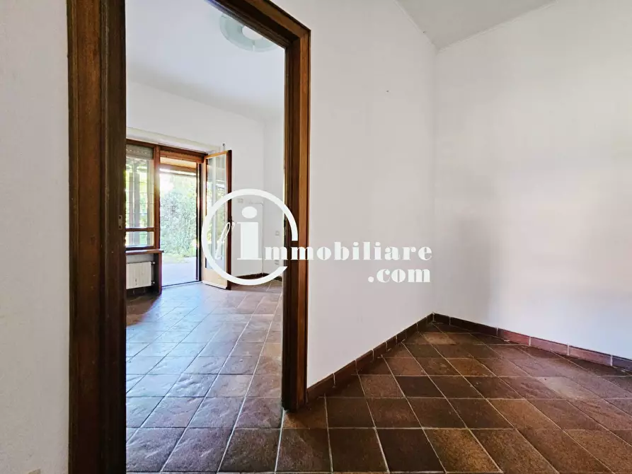 Immagine 8 di Appartamento in vendita  in VIA CASSIA a Roma