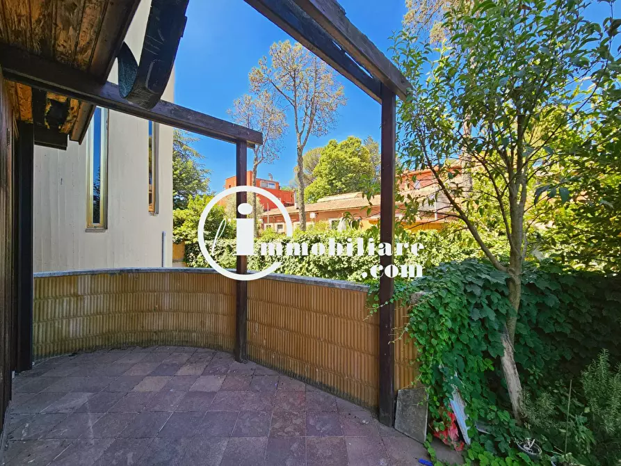 Immagine 24 di Appartamento in vendita  in VIA CASSIA a Roma