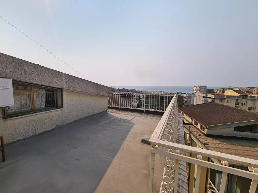 Immagine 13 di Appartamento in affitto  in Viale Crotone a Catanzaro