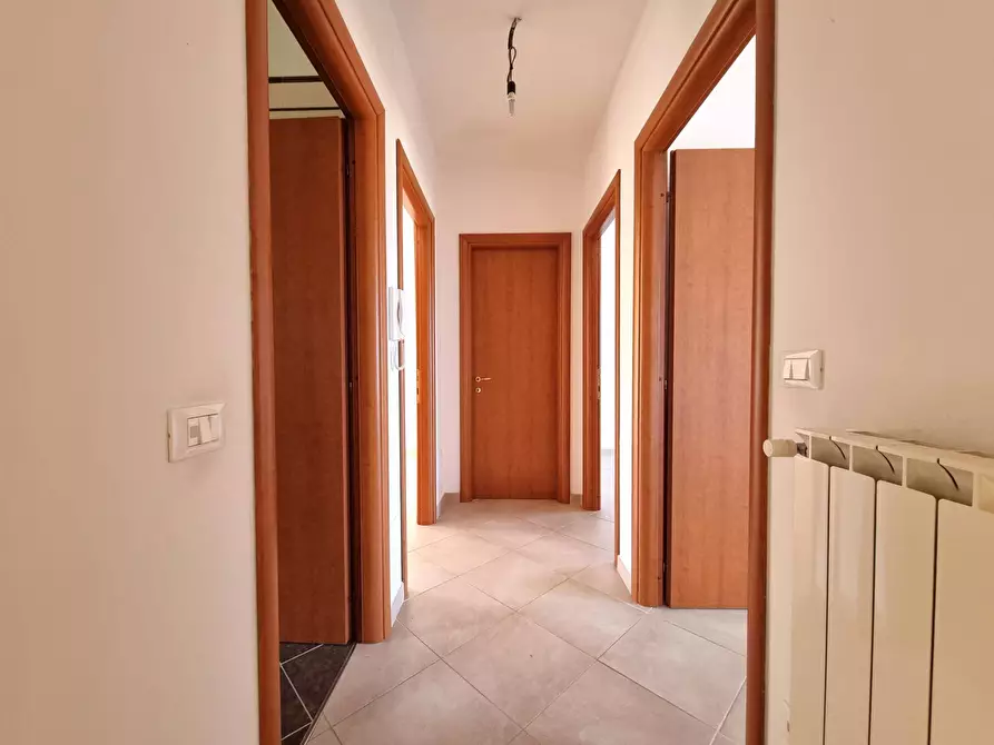 Immagine 7 di Villetta a schiera in vendita  in Via 11 Settembre a Montepaone