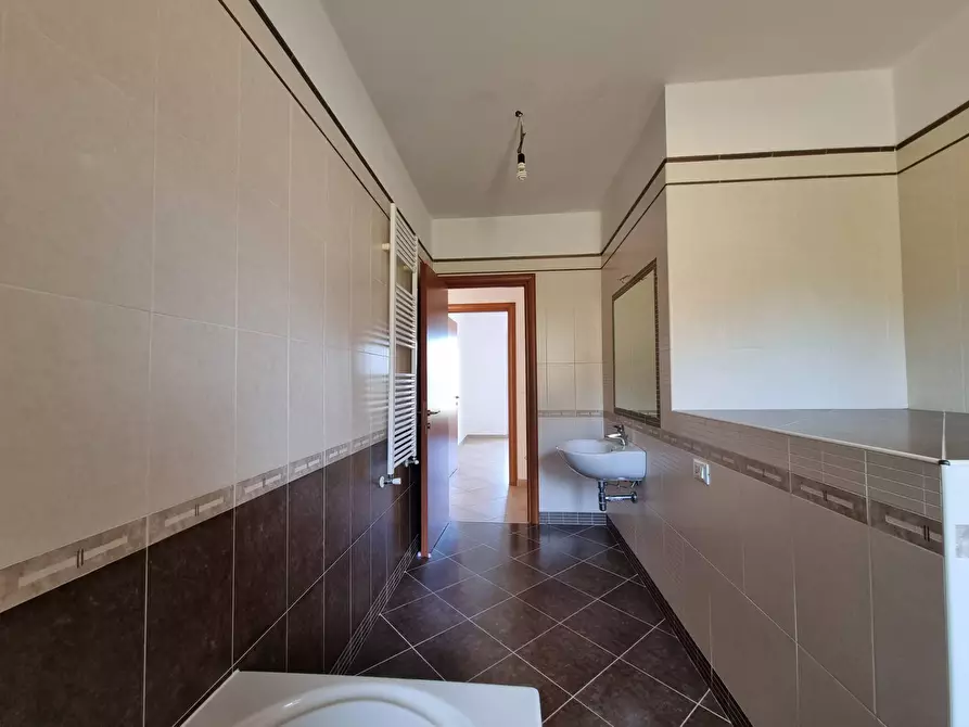 Immagine 13 di Villetta a schiera in vendita  in Via 11 Settembre a Montepaone