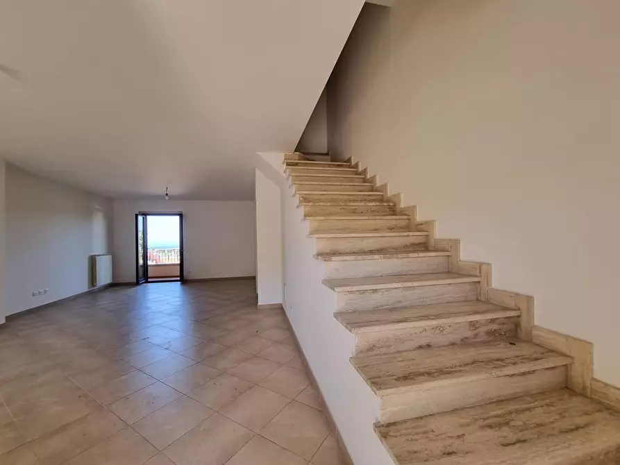 Immagine 4 di Villetta a schiera in vendita  in Via 11 Settembre a Montepaone