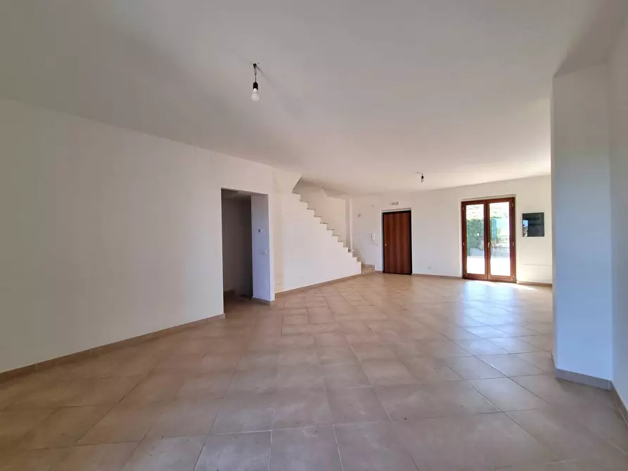 Immagine 3 di Villetta a schiera in vendita  in Via 11 Settembre a Montepaone