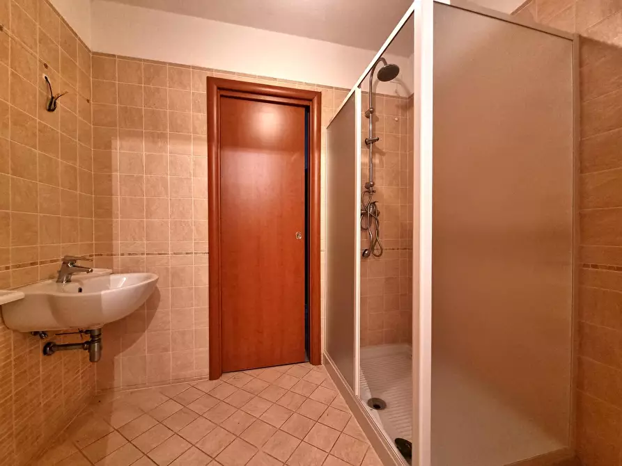 Immagine 21 di Villetta a schiera in vendita  in Via 11 Settembre a Montepaone