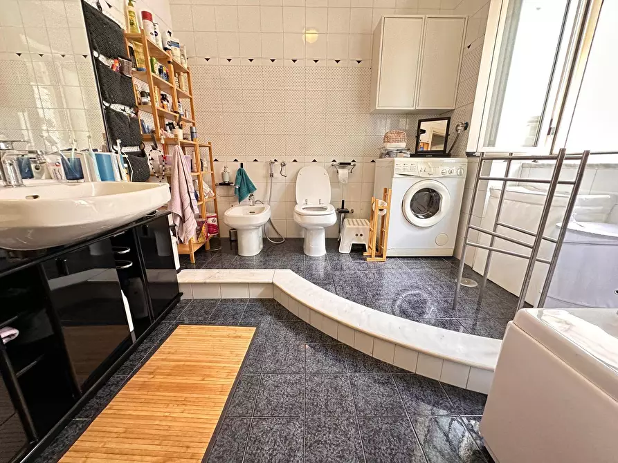 Immagine 20 di Villa in vendita  in Via Donizetti a San Nicola La Strada