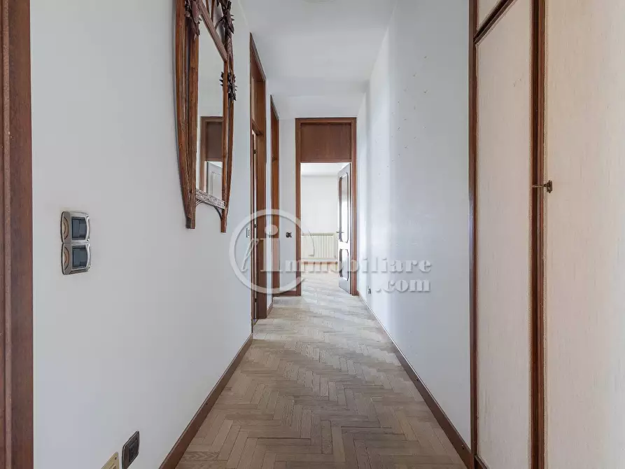 Immagine 21 di Appartamento in vendita  in via bellini a Busto Arsizio