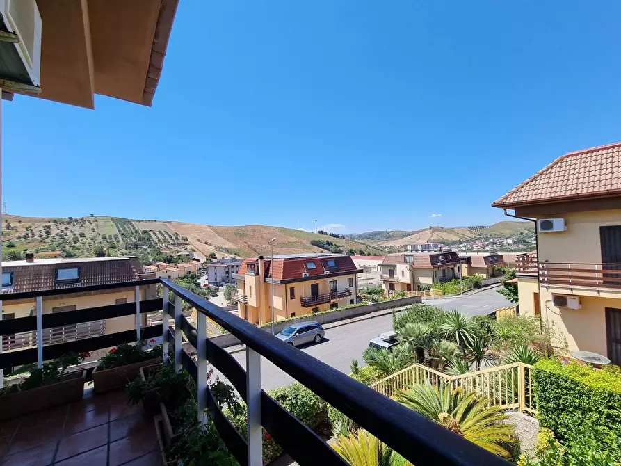 Immagine 11 di Villetta a schiera in vendita  in Via Ugo Ortona a Catanzaro