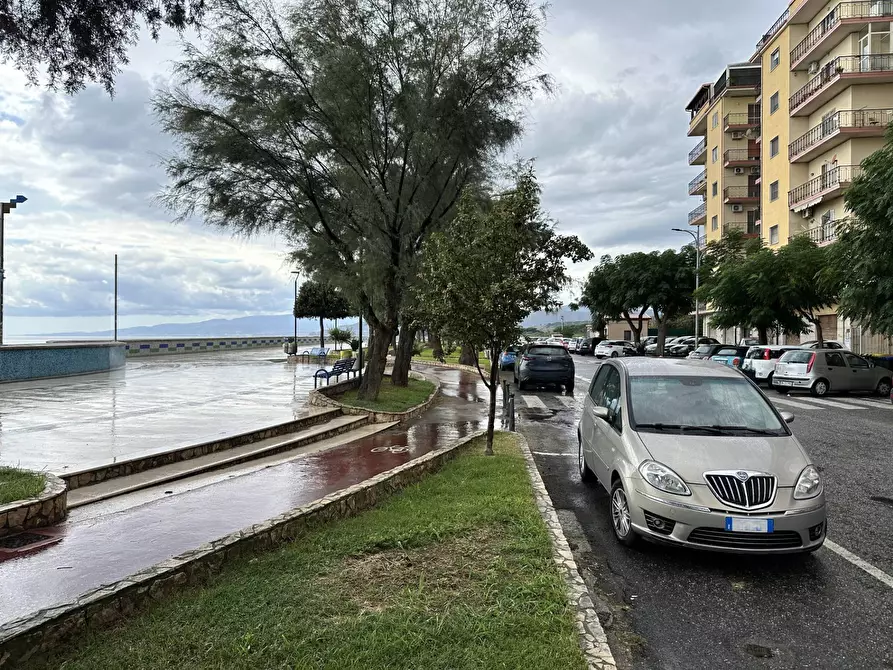 Immagine 21 di Appartamento in vendita  in Via Stefano Lungomare a Catanzaro