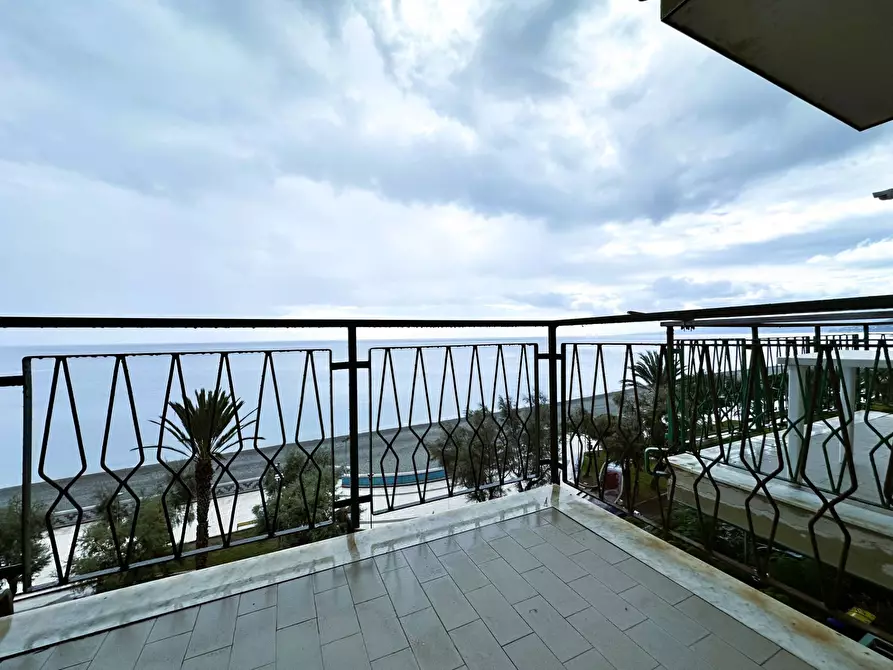 Immagine 15 di Appartamento in vendita  in Via Stefano Lungomare a Catanzaro