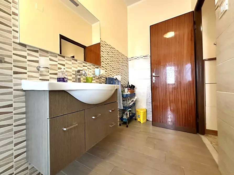 Immagine 11 di Appartamento in vendita  in Via Stefano Lungomare a Catanzaro