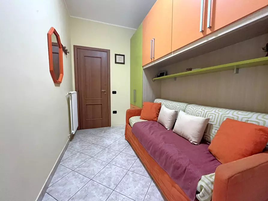 Immagine 10 di Camera in affitto  in Via Ferdinando Magellano a Catanzaro