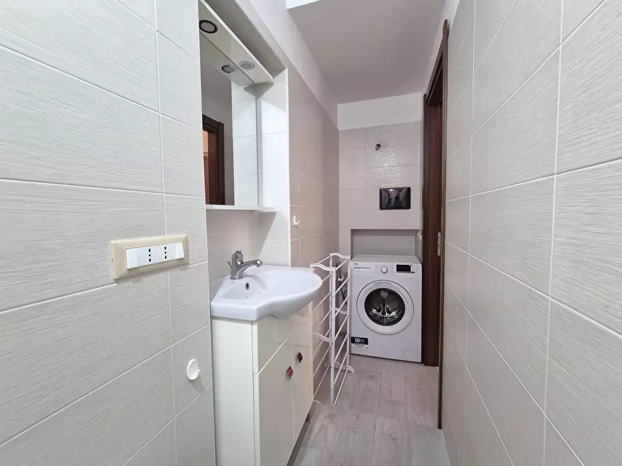 Immagine 8 di Appartamento in vendita  in Via Nazionale a Catanzaro