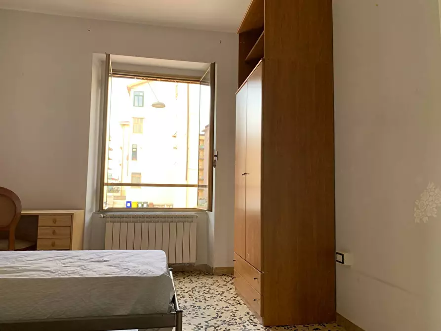 Immagine 15 di Camera in affitto  in via Alberto De Nobili a Catanzaro