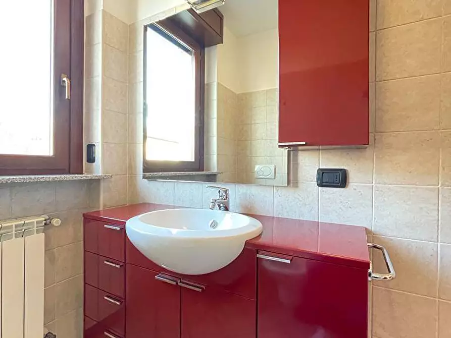 Immagine 10 di Appartamento in vendita  in Via Oberdan a Gallarate