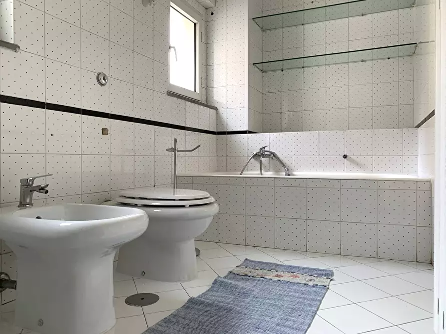 Immagine 11 di Appartamento in affitto  in viale Papa Pio X a Catanzaro