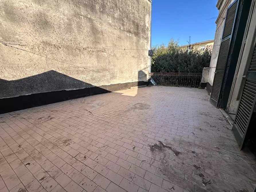 Immagine 27 di Palazzo in vendita  in Via Roma a Melito Di Napoli
