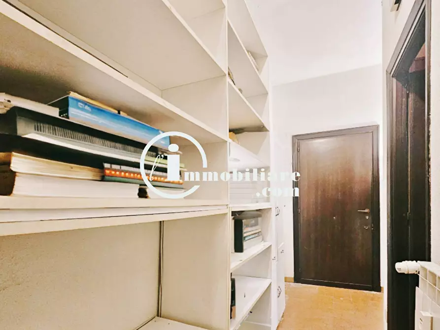 Immagine 2 di Appartamento in vendita  in Via Cesare De Fabritiis a Roma