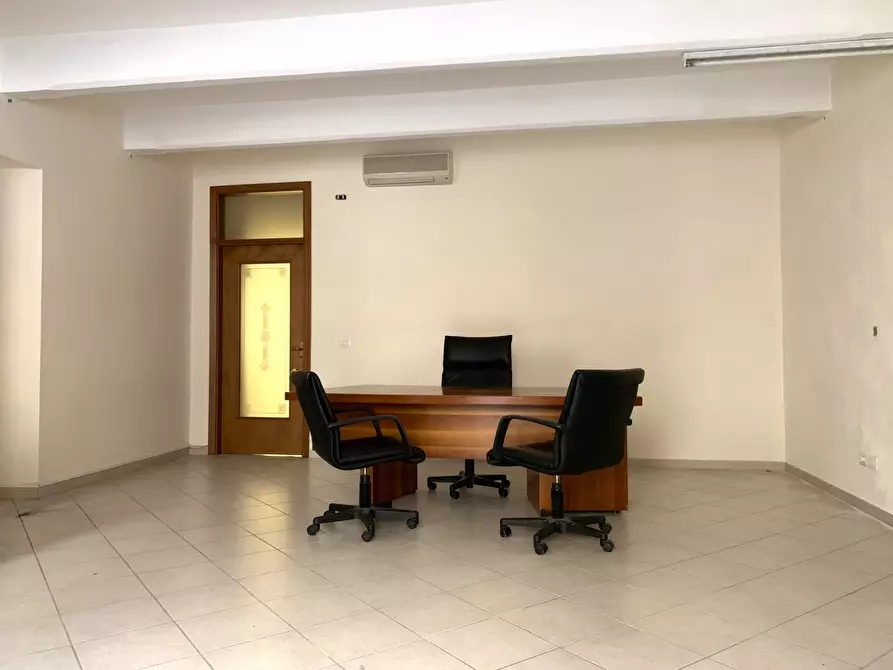 Immagine 2 di Ufficio in affitto  in Corso Mazzini a Catanzaro