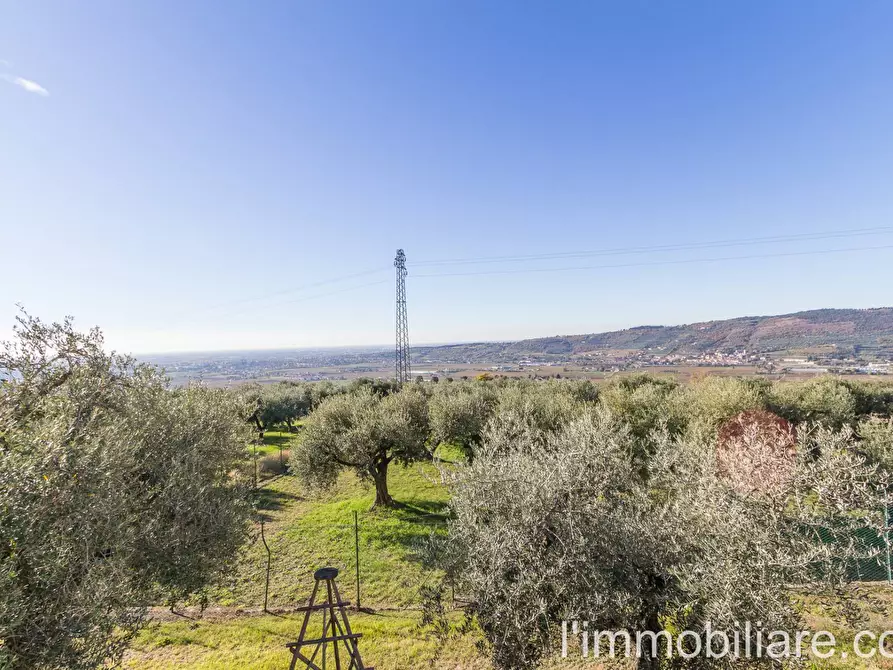 Immagine 4 di Rustico / casale in vendita  in via Pradelle a Verona