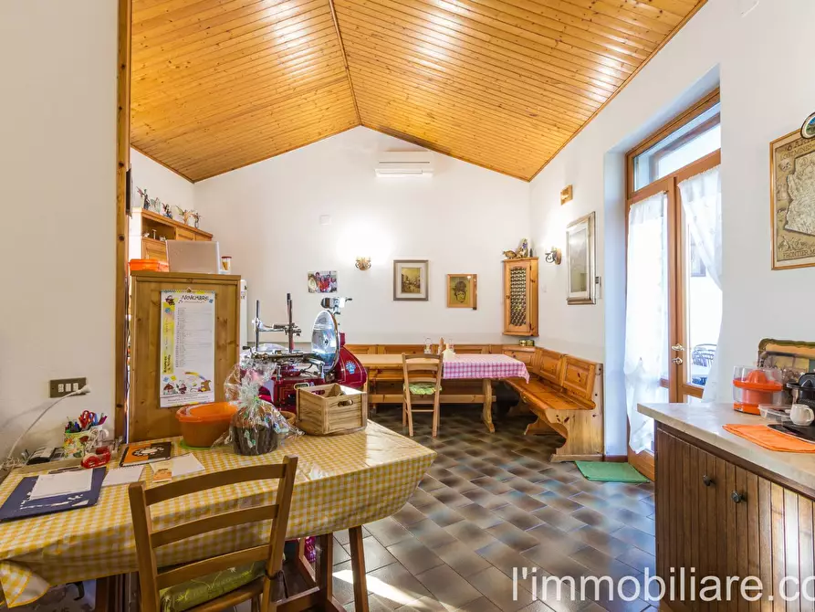 Immagine 20 di Rustico / casale in vendita  in via Pradelle a Verona